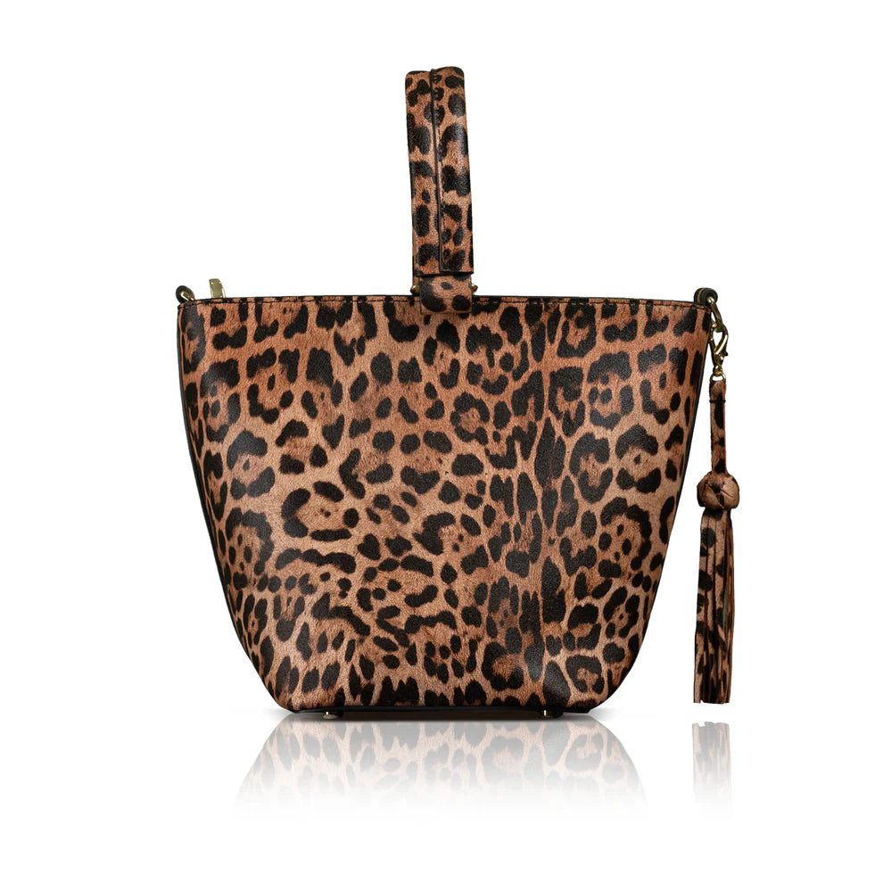 Desti Saint The Noraa Bucket Bag | Leopard Print Leather