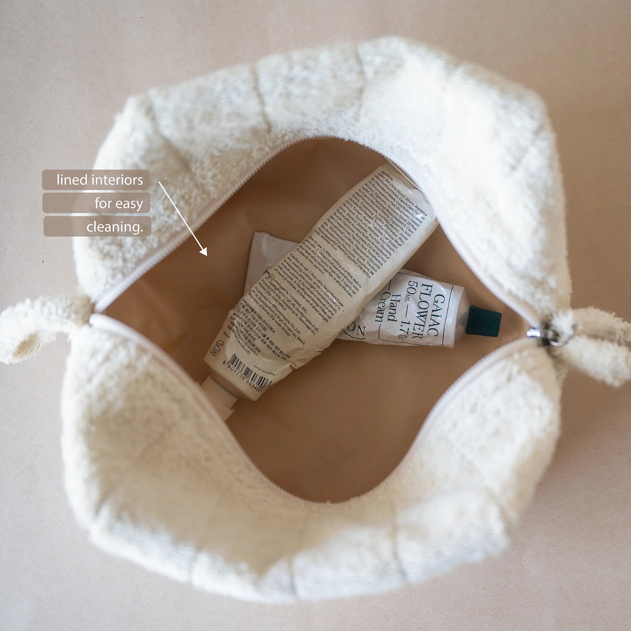 Akiiko Fyra Triangle Terry Pouch | Cream