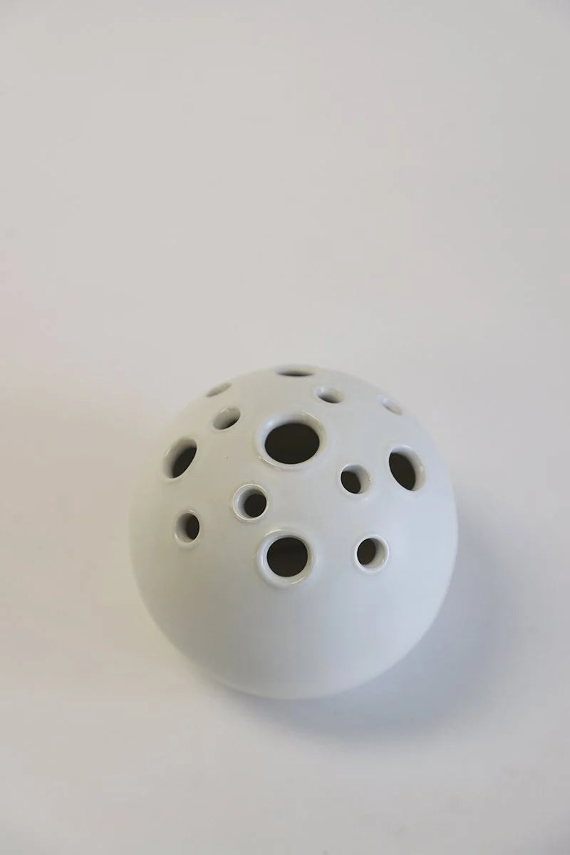 Griff Ceramic Frogs | White