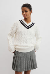 CR V-Neck Cable Knit | White
