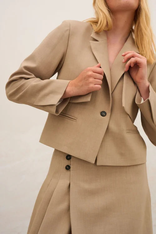 Karen By Simonsen Nina Short Blazer | Amphura