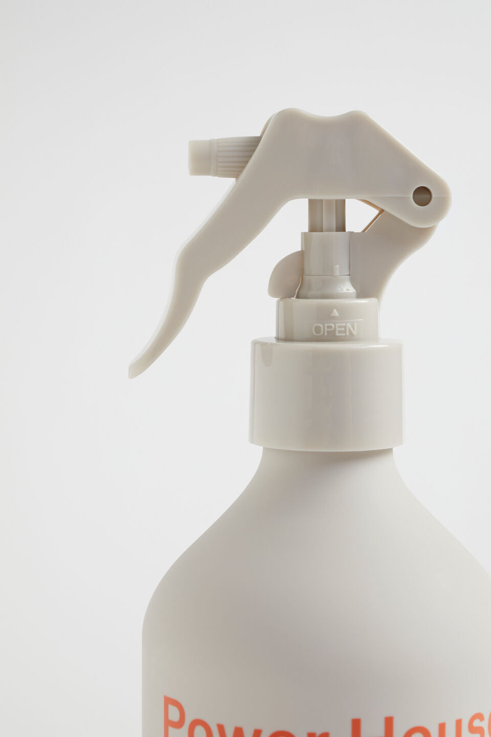 Ashley & Co Power House Room Mist | Nine to Five 500ml