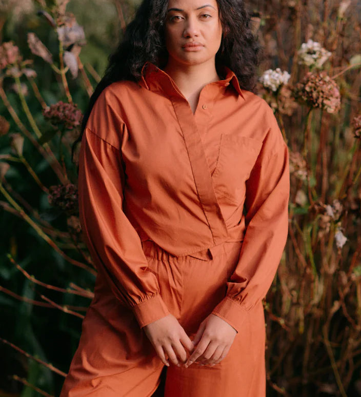 2ReCreate-Boxy-Shirt-Organic-Cotton-Sienna_704x1056_abd5817c-3585-4890-9c27-ad5598256172.webp