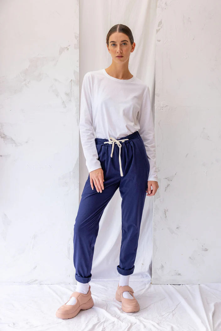 2ReCreate-Cabin-Pant-Organic-Cotton-Ink_704x1056_c8afe396-cde1-484c-8616-06a0f6ae4f01.webp