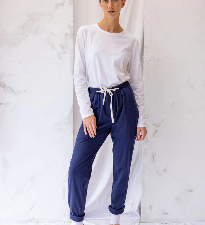 2ReCreate-Cabin-Pant-Organic-Cotton-Ink_704x1056_c8afe396-cde1-484c-8616-06a0f6ae4f01.webp
