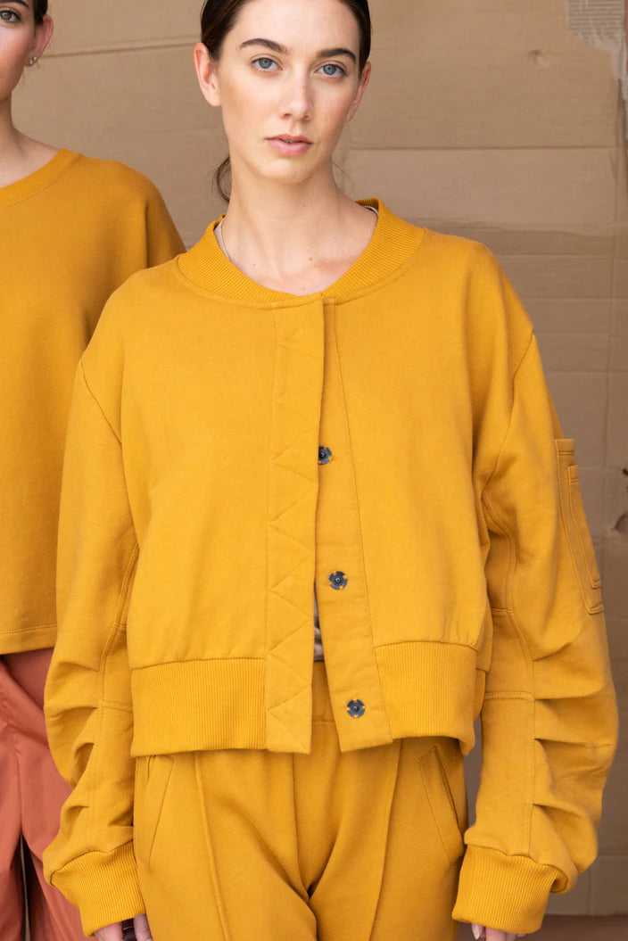 2ReCreate-Dylan-Jacket-Organic-Cotton-Marigold_704x1056_11374ebd-a536-4602-9d99-1f04ee164757.webp