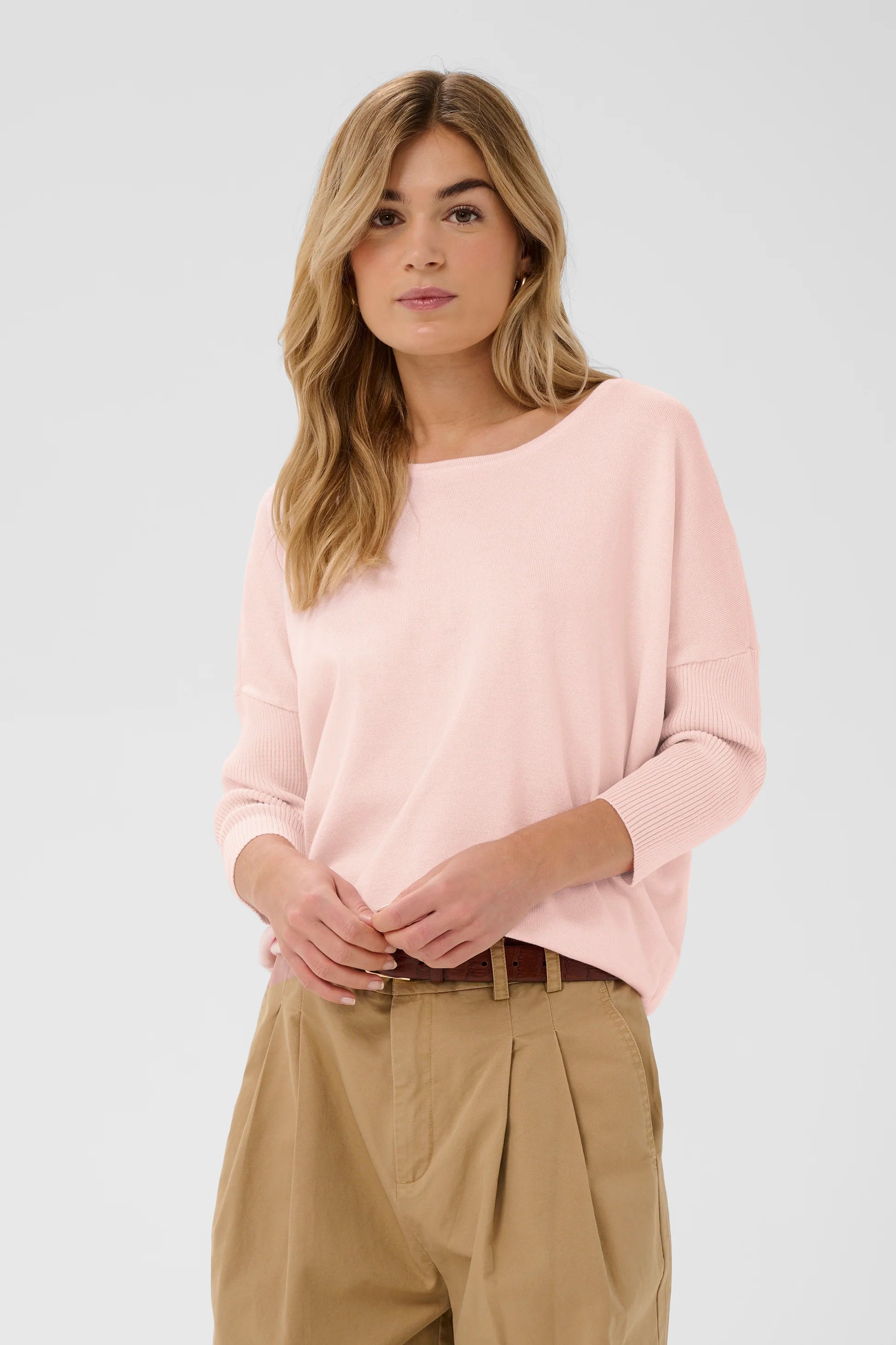 St Tropez Mila Round Neck Pullover | Chalk Pink