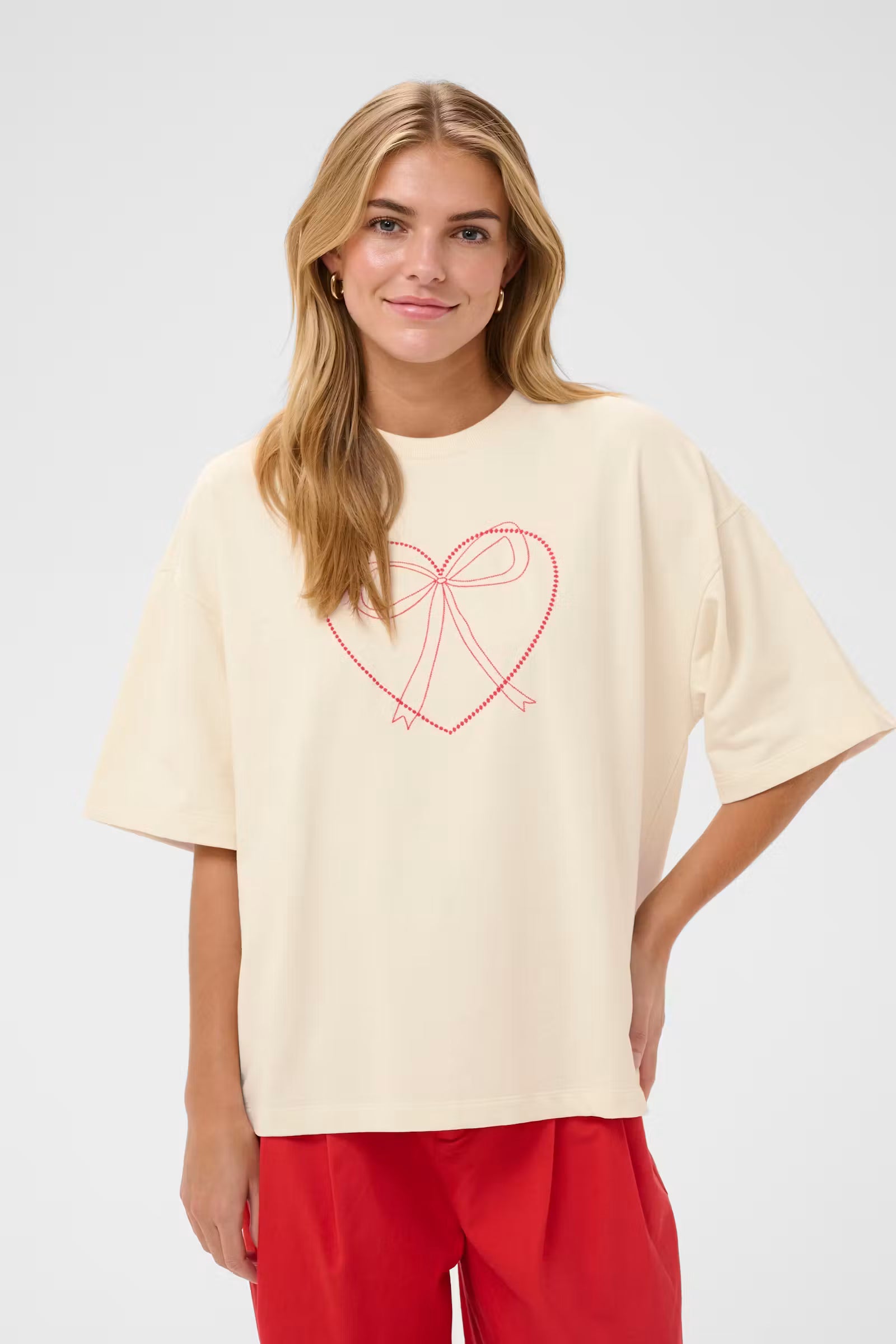 St Tropez Pexton T Sweatshirt | Baby Breath