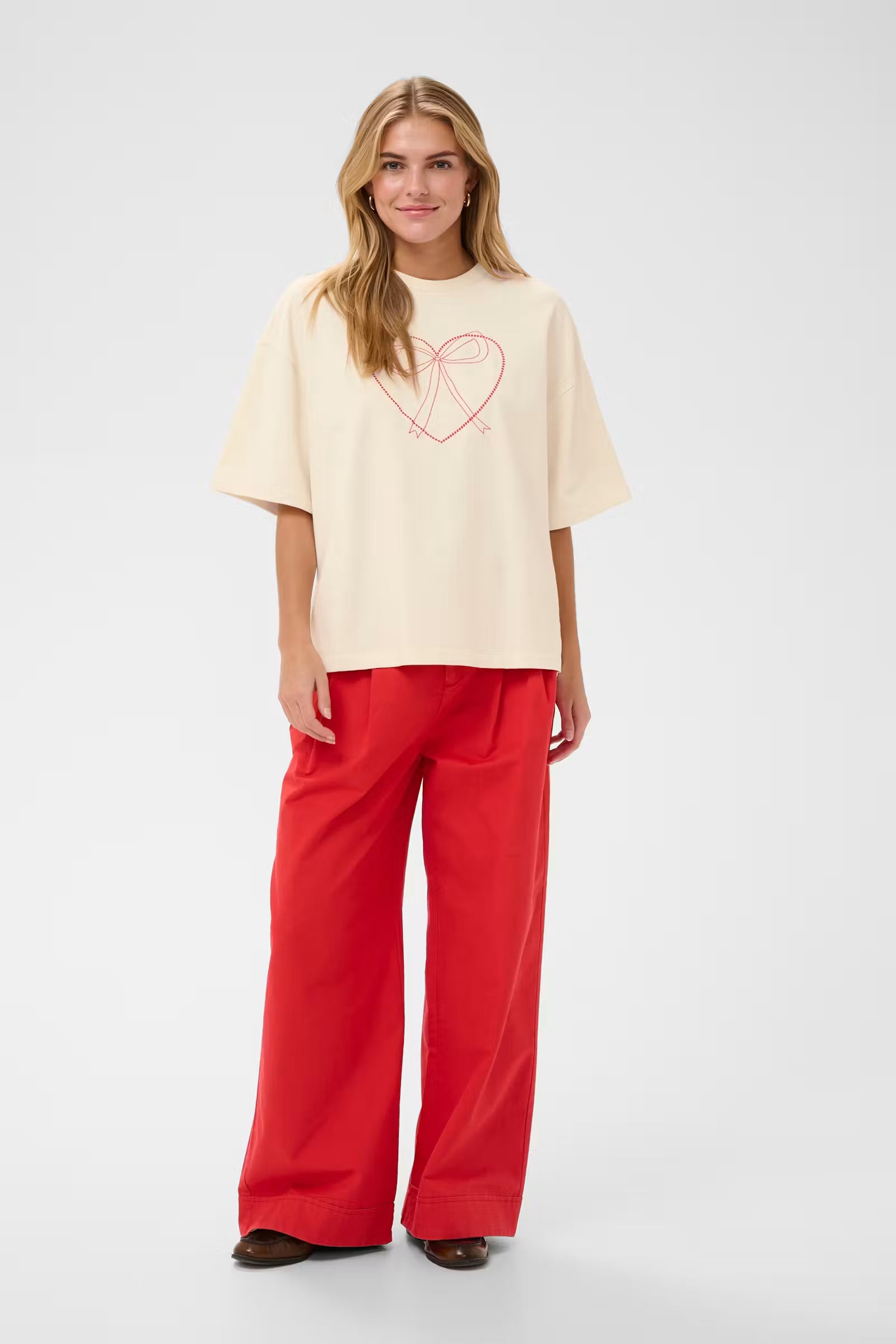 St Tropez Pexton T Sweatshirt | Baby Breath