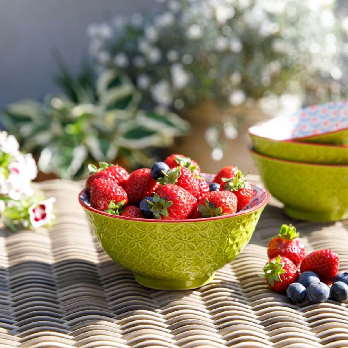 Mikasa Does it All Bowl | 15.7cm Geometric Line