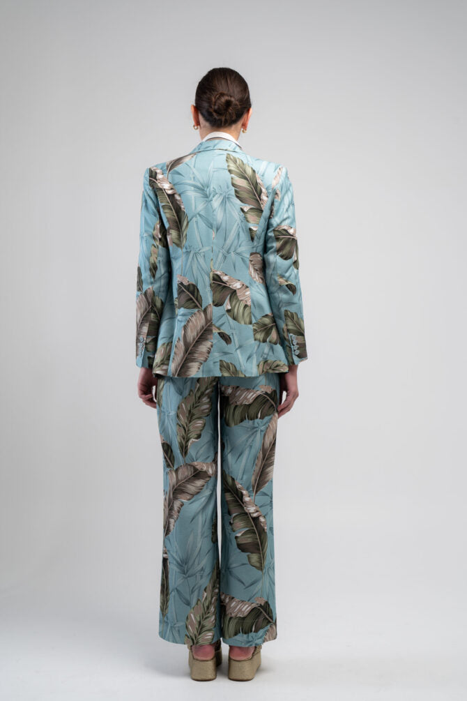 51_OBI_SS2026_LOOKBOOK_15_02_26_DSC02716-scaled-670x1005.jpg