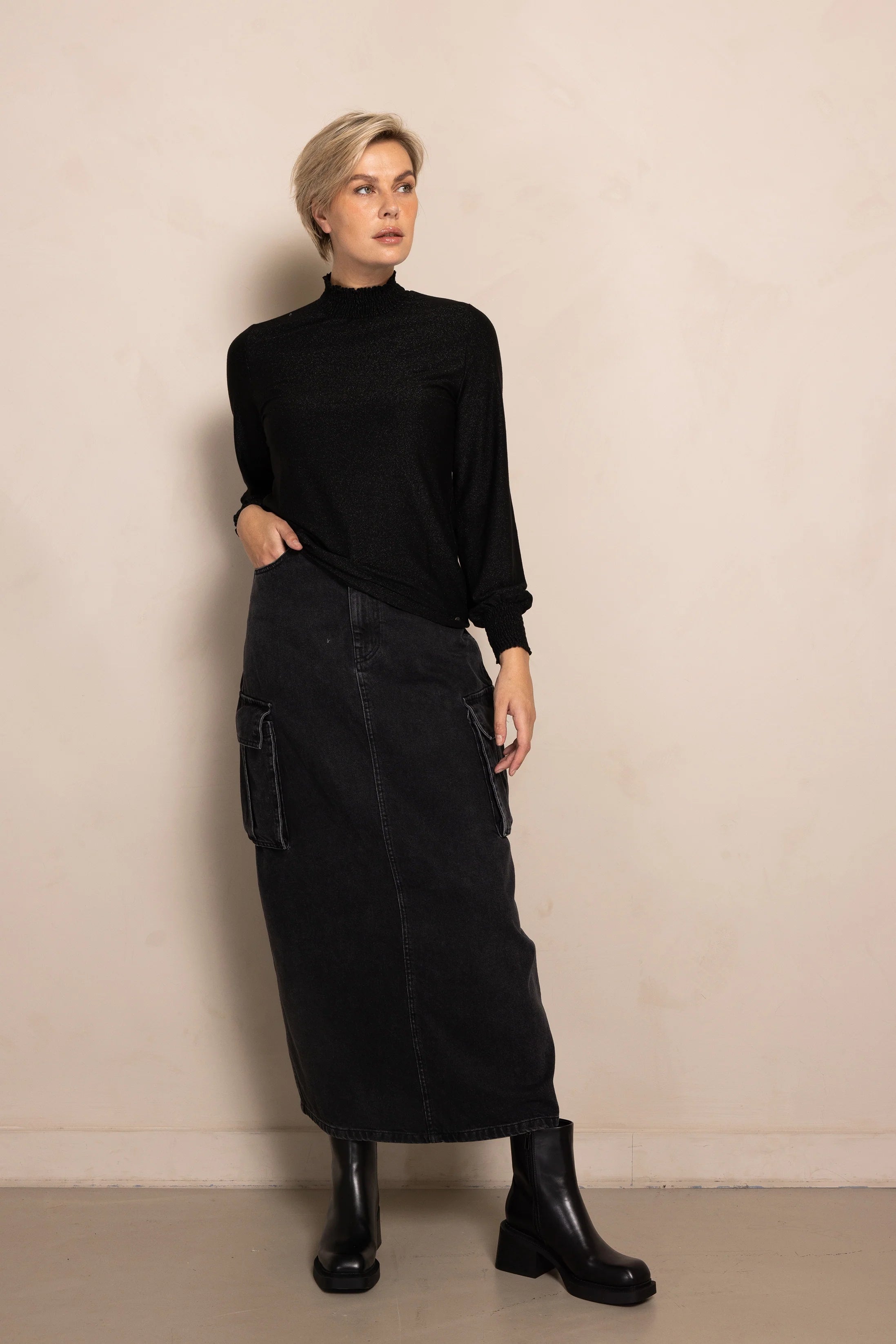 Zhrill Vezna Top | Black