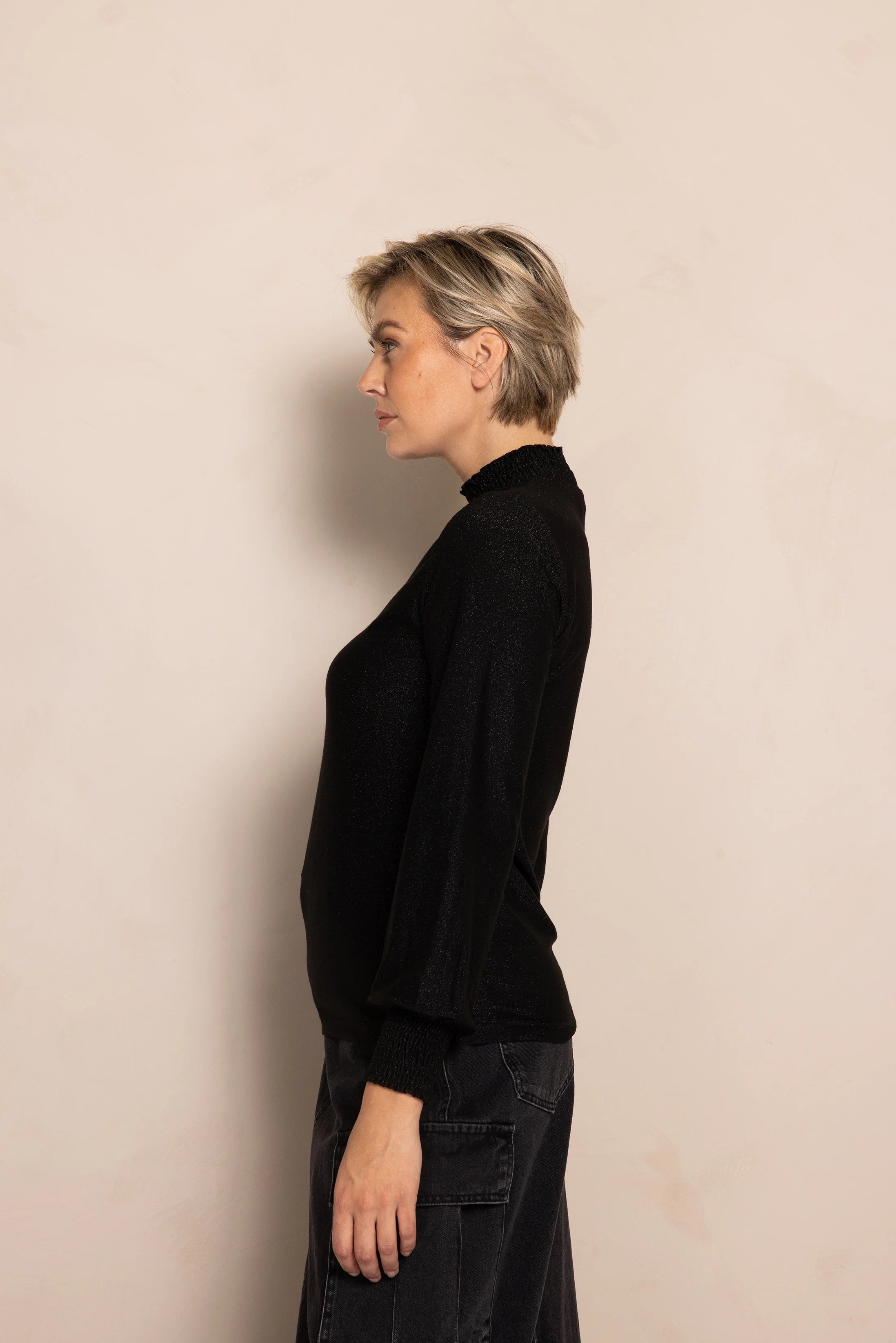 Zhrill Vezna Top | Black