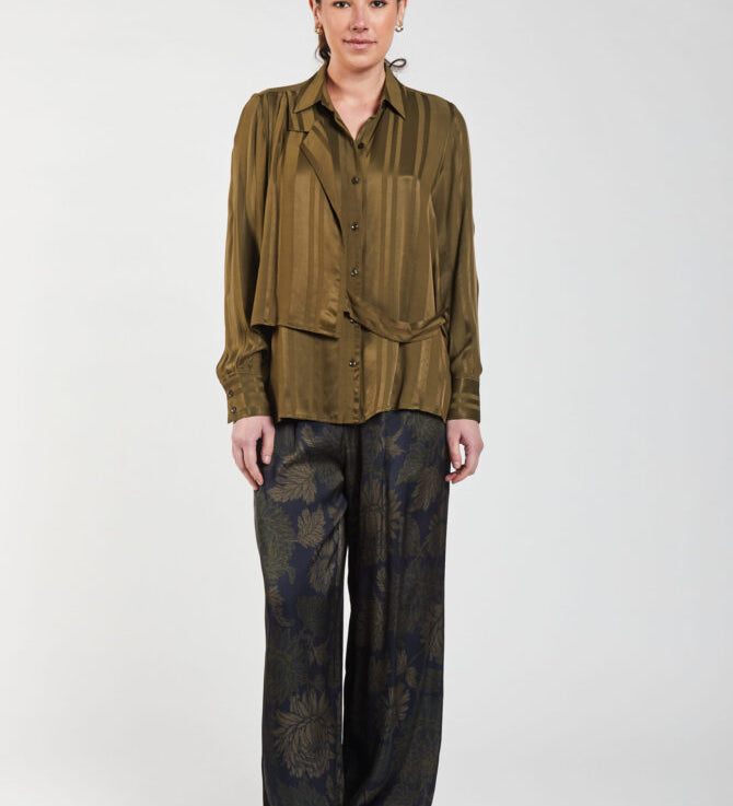84422-Causeway-Overlay-Shirt-84526A-Autumn-Pleat-Palazzo-1--scaled-670x1005.jpg