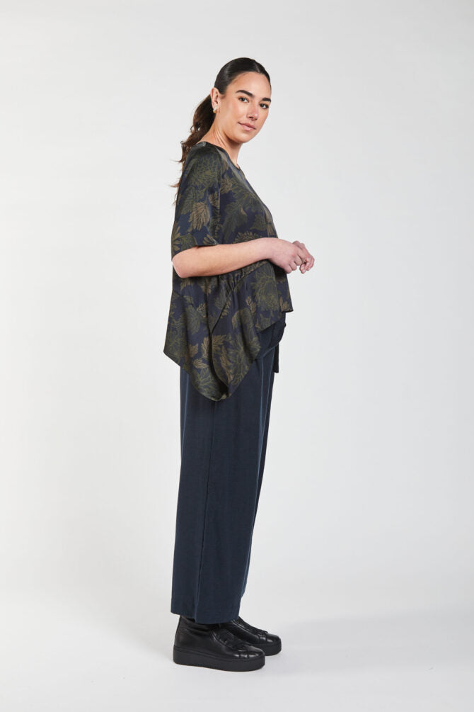 84483A-Autumn-Drape-Top-5--scaled-670x1005.jpg