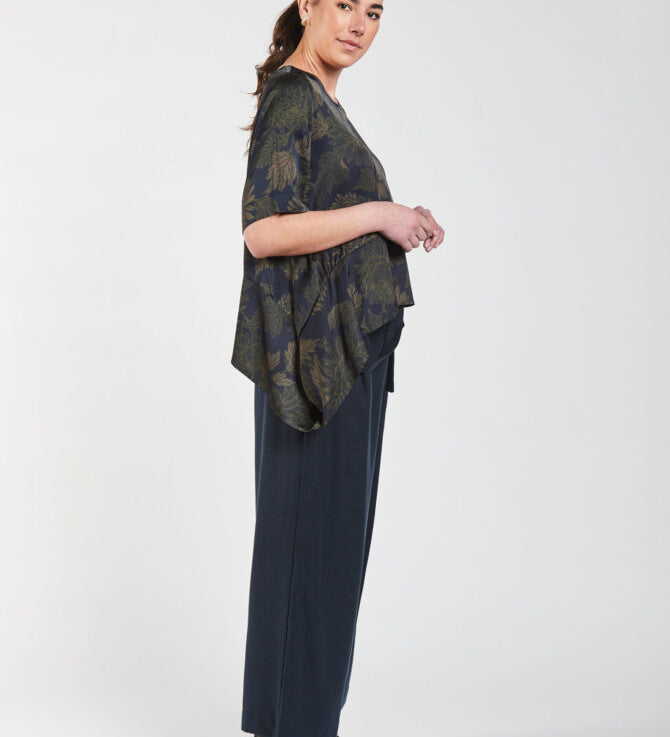 84483A-Autumn-Drape-Top-5--scaled-670x1005.jpg