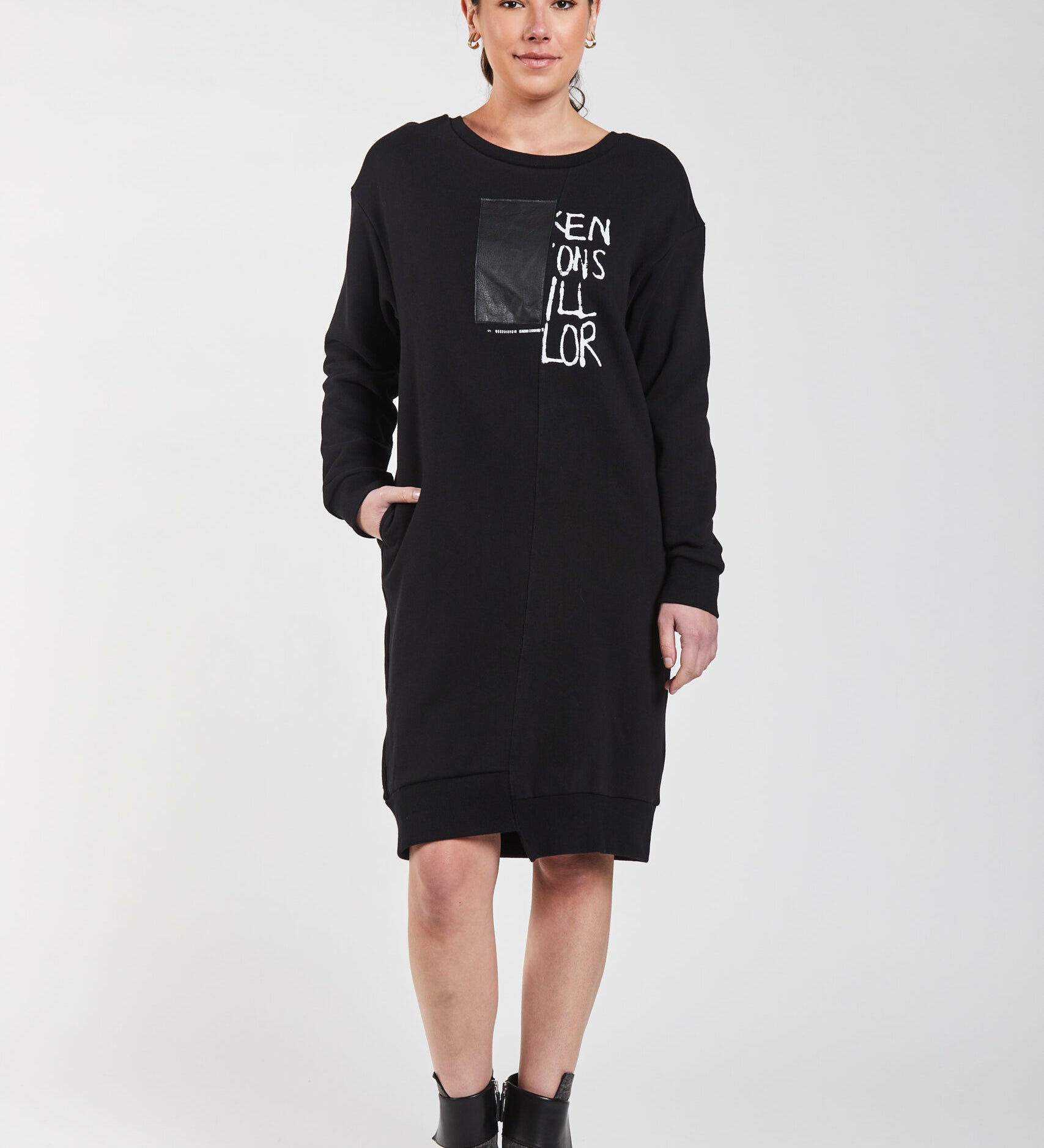 84515-Media-Sweatshirt-Dress-2--scaled.jpg