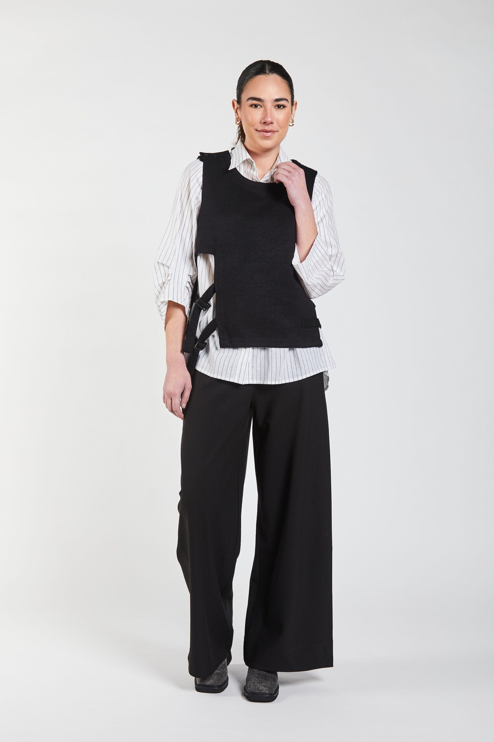 84517-Plush-Layer-Top-84464S-Pinstripe-Pleat-Shirt-84519-Wool-Bias-Pant-3--scaled.jpg