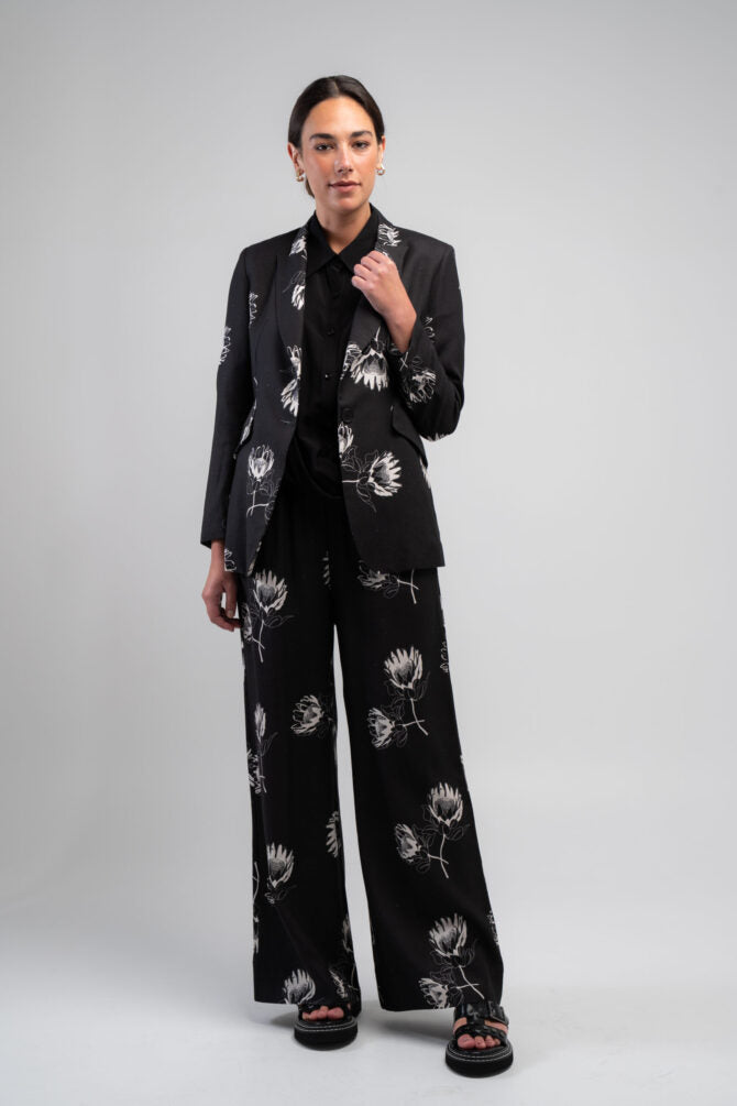 Obi Protea Blazer | Black White