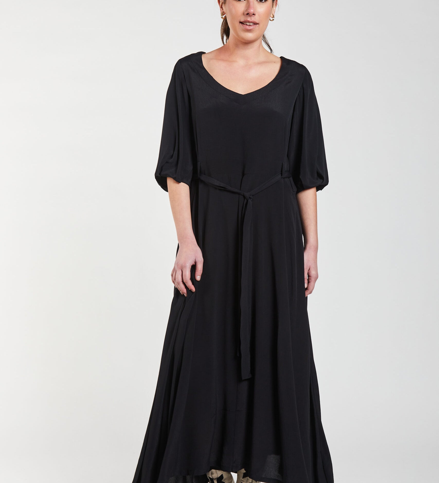 84541S-Silhouette-Maxi-Dress-1--scaled.jpg