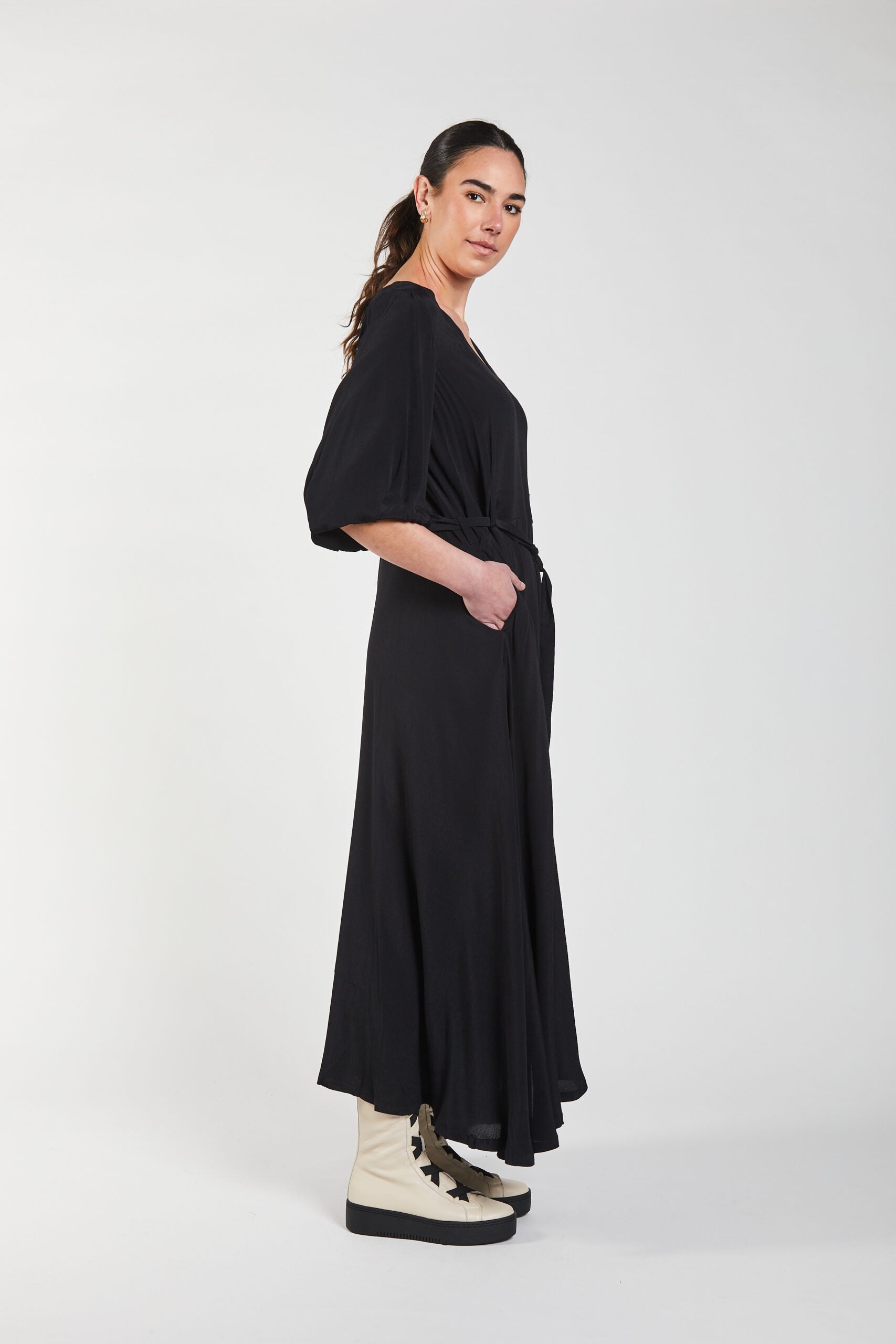 Obi Silhouette Maxi Dress | Black