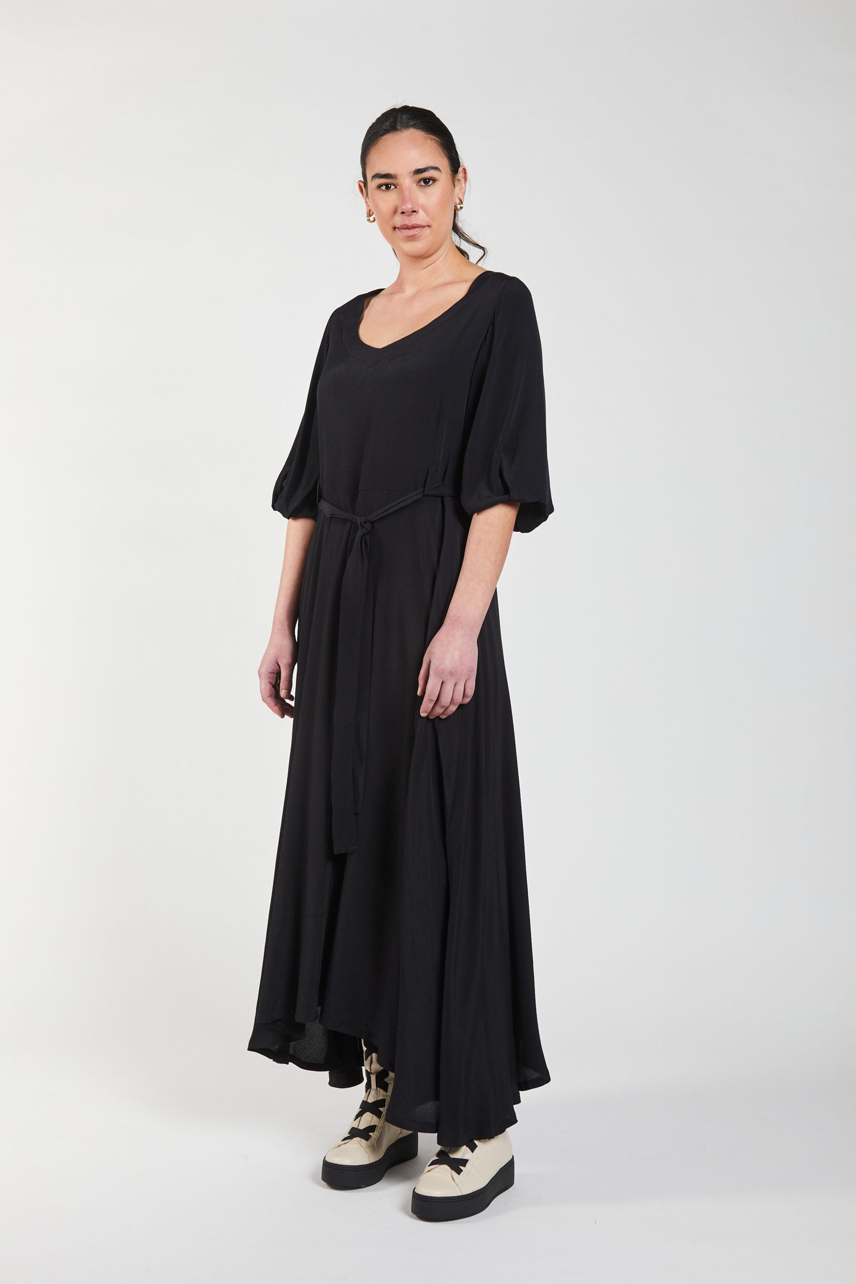 Obi Silhouette Maxi Dress | Black