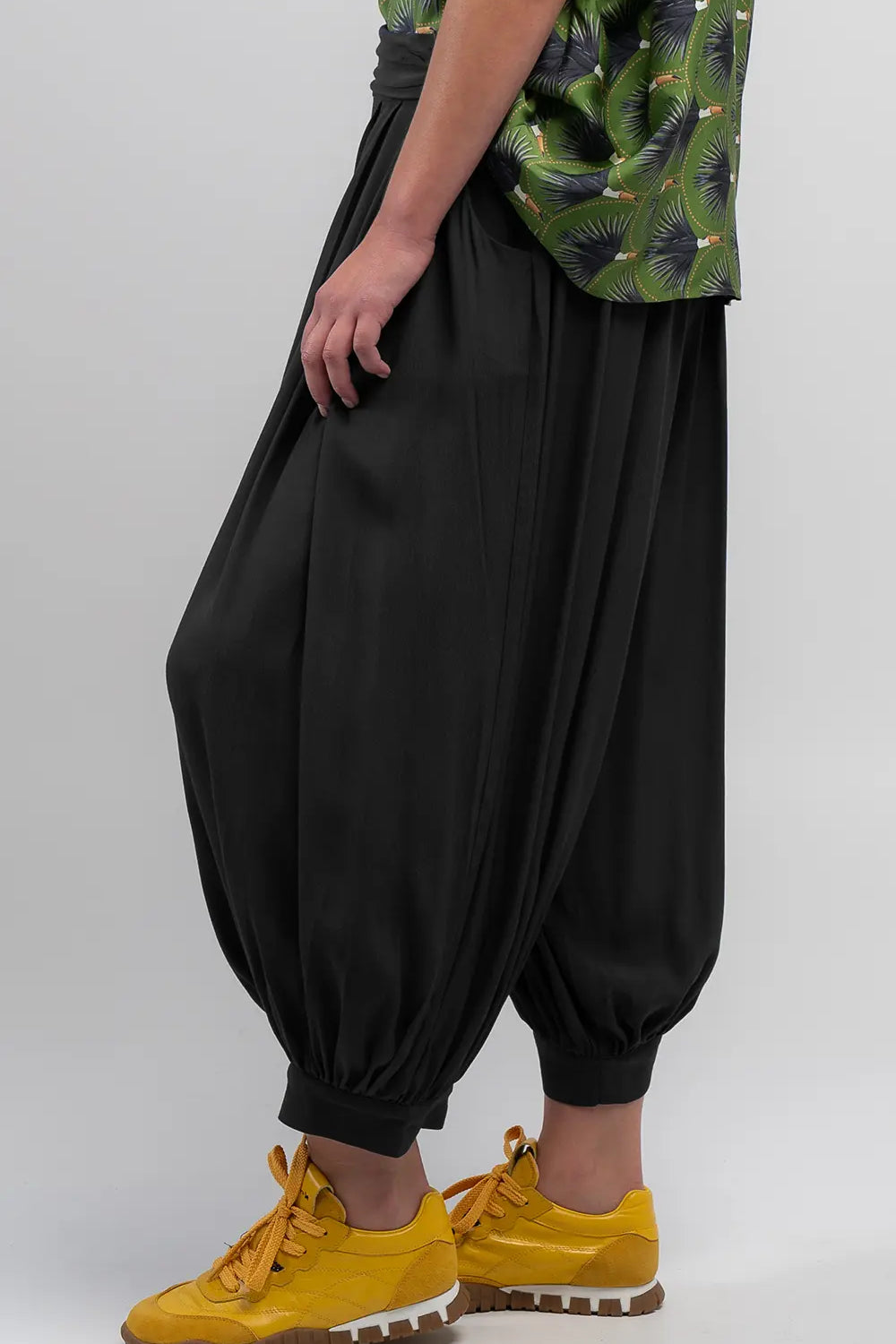 84577-OBI-Black-2_jpg.webp