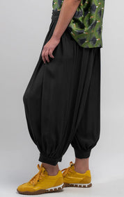 Obi Silhouette Harem Pant | Black