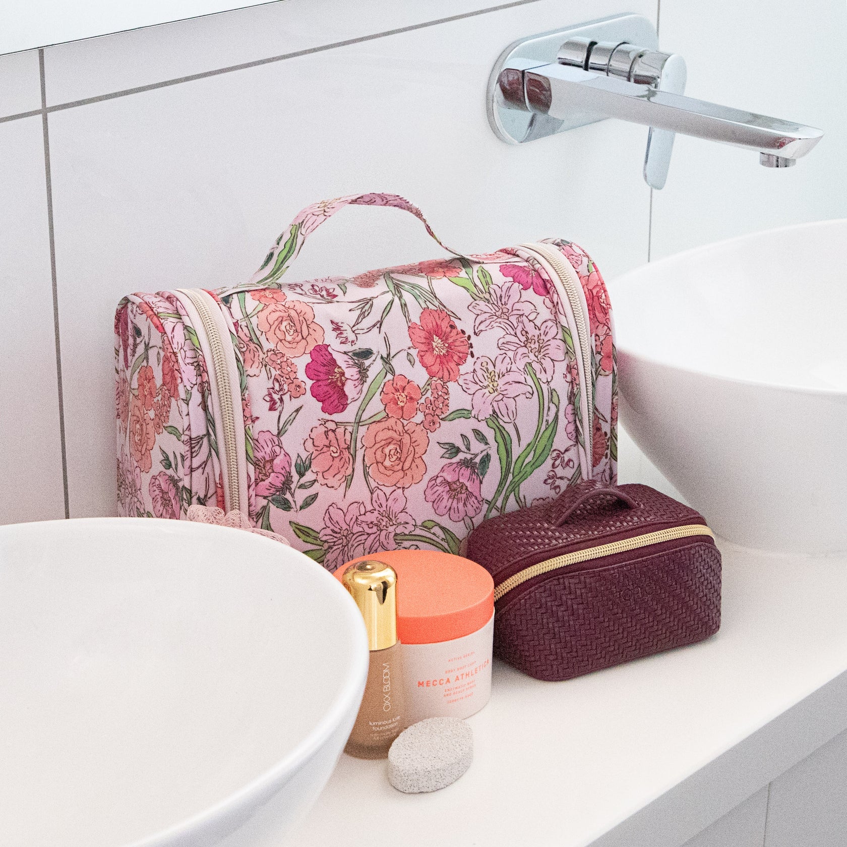 Tonic Essential Hanging Cosmetic Bag | Fleur Rose
