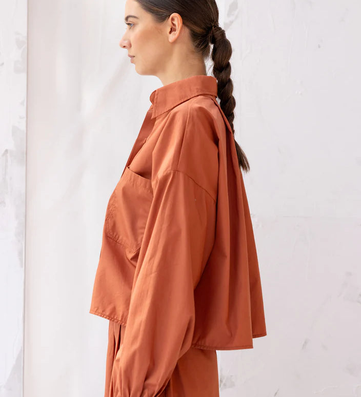9ReCreate-Boxy-Shirt-Organic-Cotton-Sienna_704x1056_a7bd24ed-9ebf-481a-8f62-8de7199140e6.webp