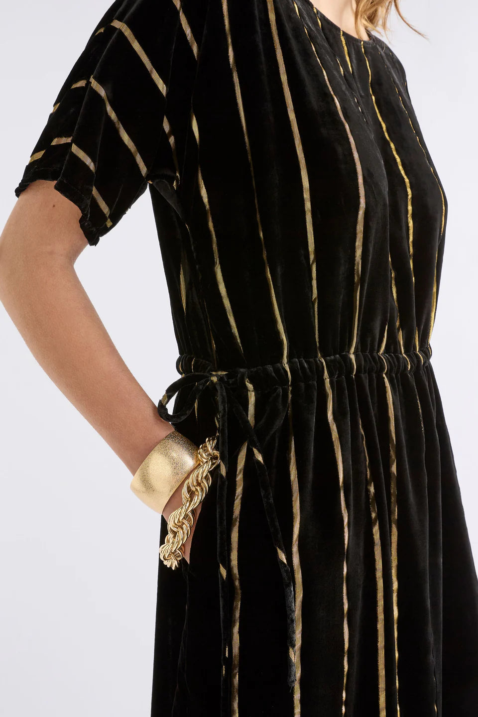 Elk Lumii Velvet Dress | Black Gold