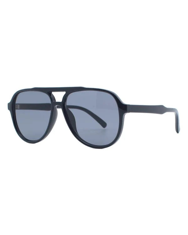 Reality Farrah Sunglasses | Navy Smoke