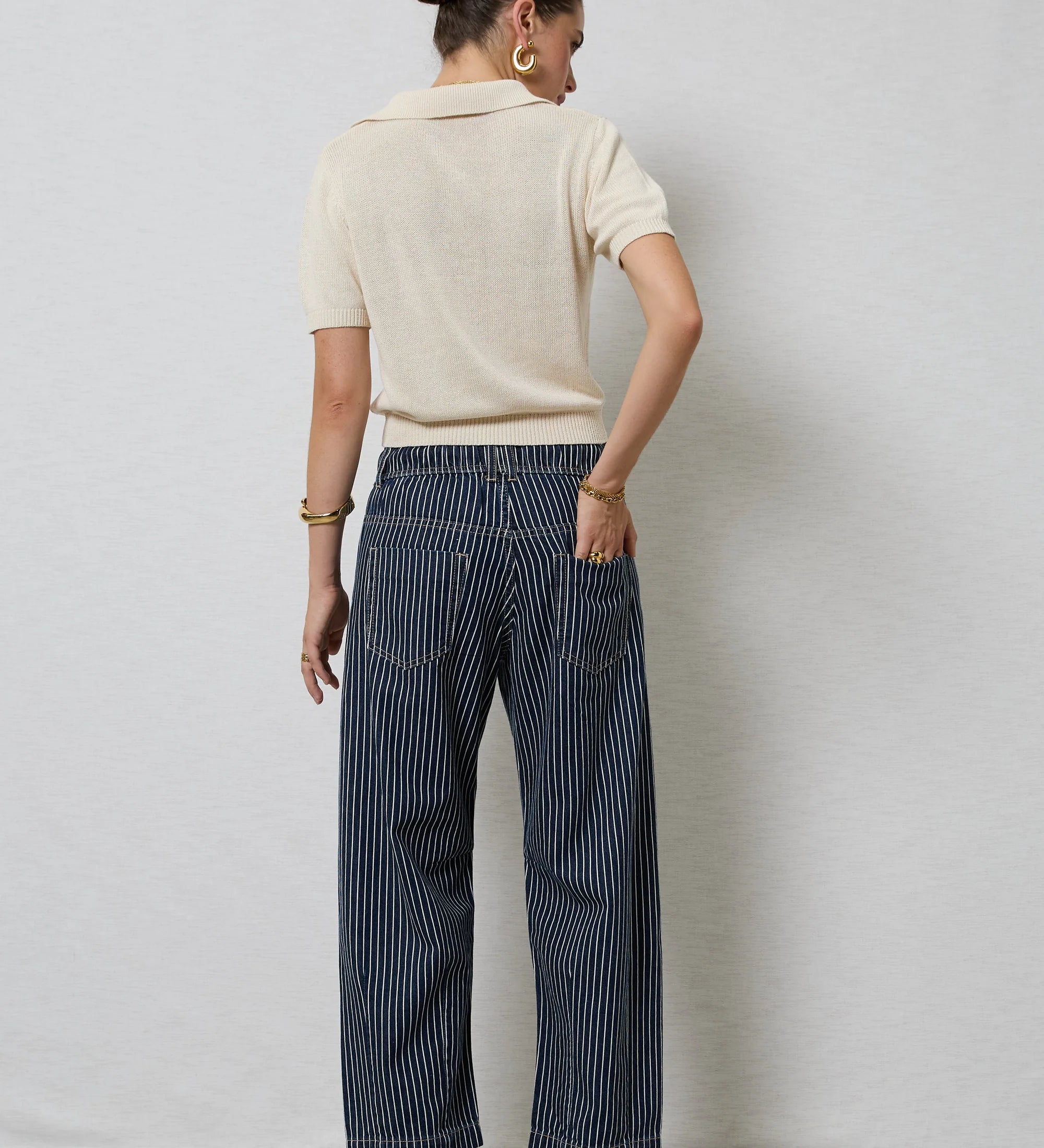 ActiveStripeBarrelJeans4.webp