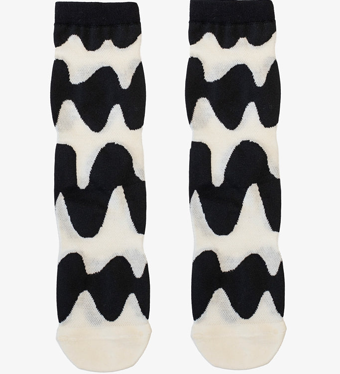 Antler-SW25-BWW-black-white-wave-sock_1024px.jpg