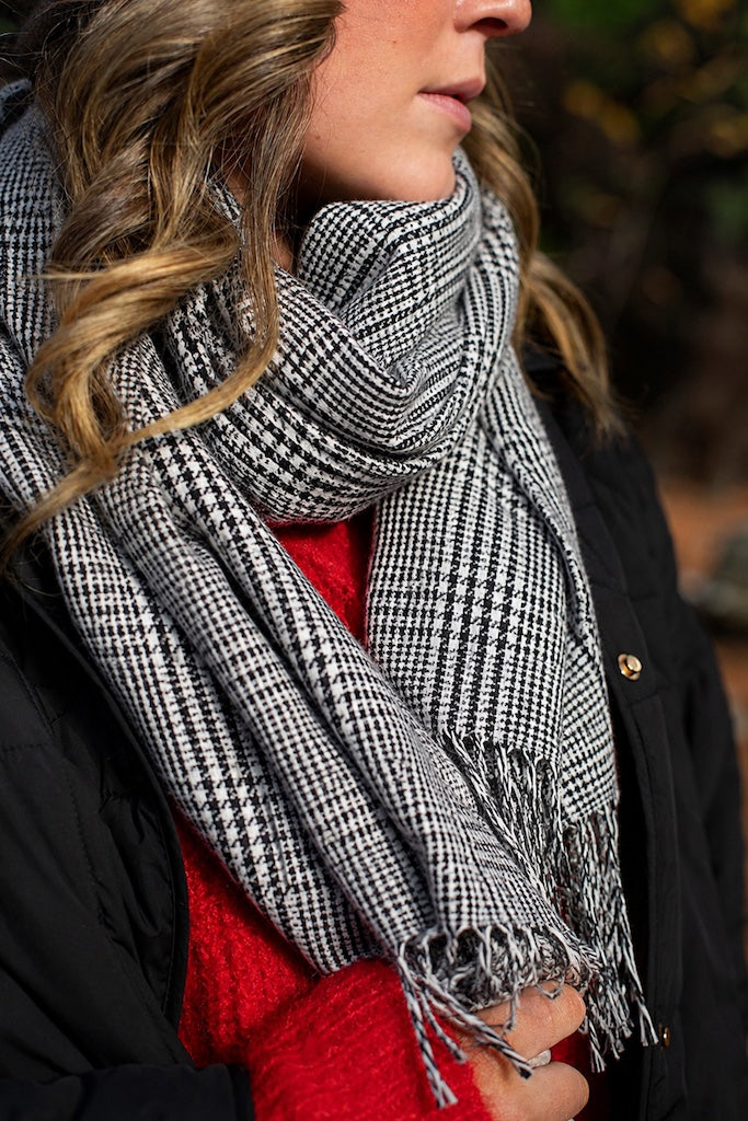 Antler Highland Scarf | Black White
