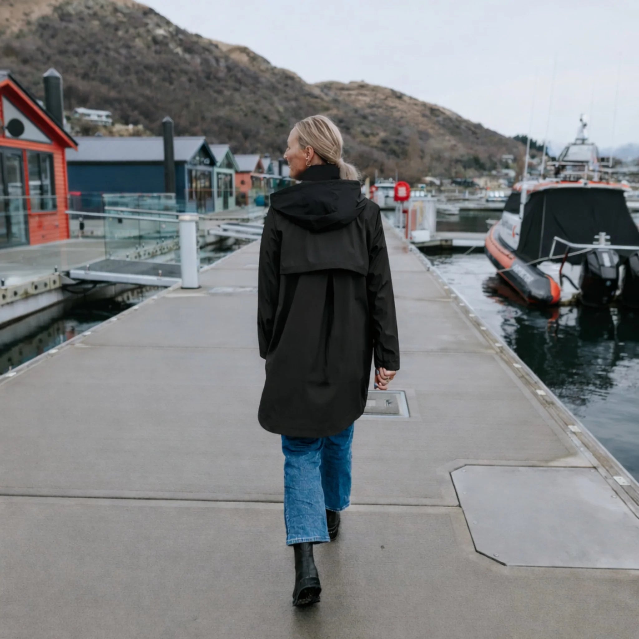 Moke Billie Raincoat | Black Choc Houndstooth