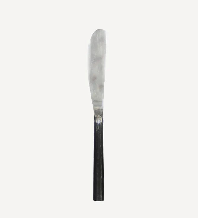 Blackhandlebutterknife.webp
