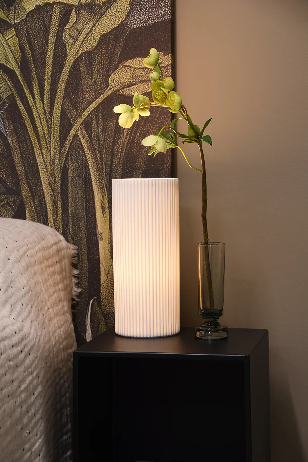 Table Lamp Cylindrical Lines | Large Matt White