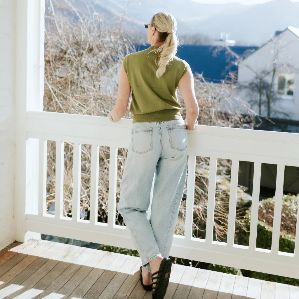 Moke Camilla Womens Sweater Vest | Avocado
