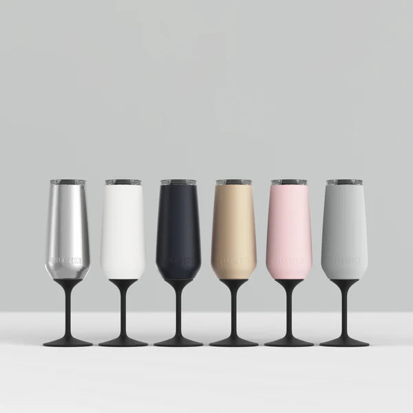 Champagneflutevariants_d520ca0e-c3c4-4b84-bcb4-f2478481e4b4.webp