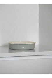 Citta Enamel Round Baking Tray | Dark Grey Cream Small
