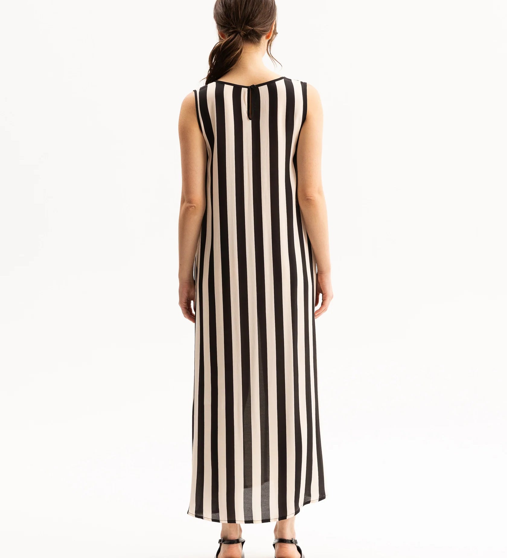 D11CamrynDress-Stripe-2350.webp