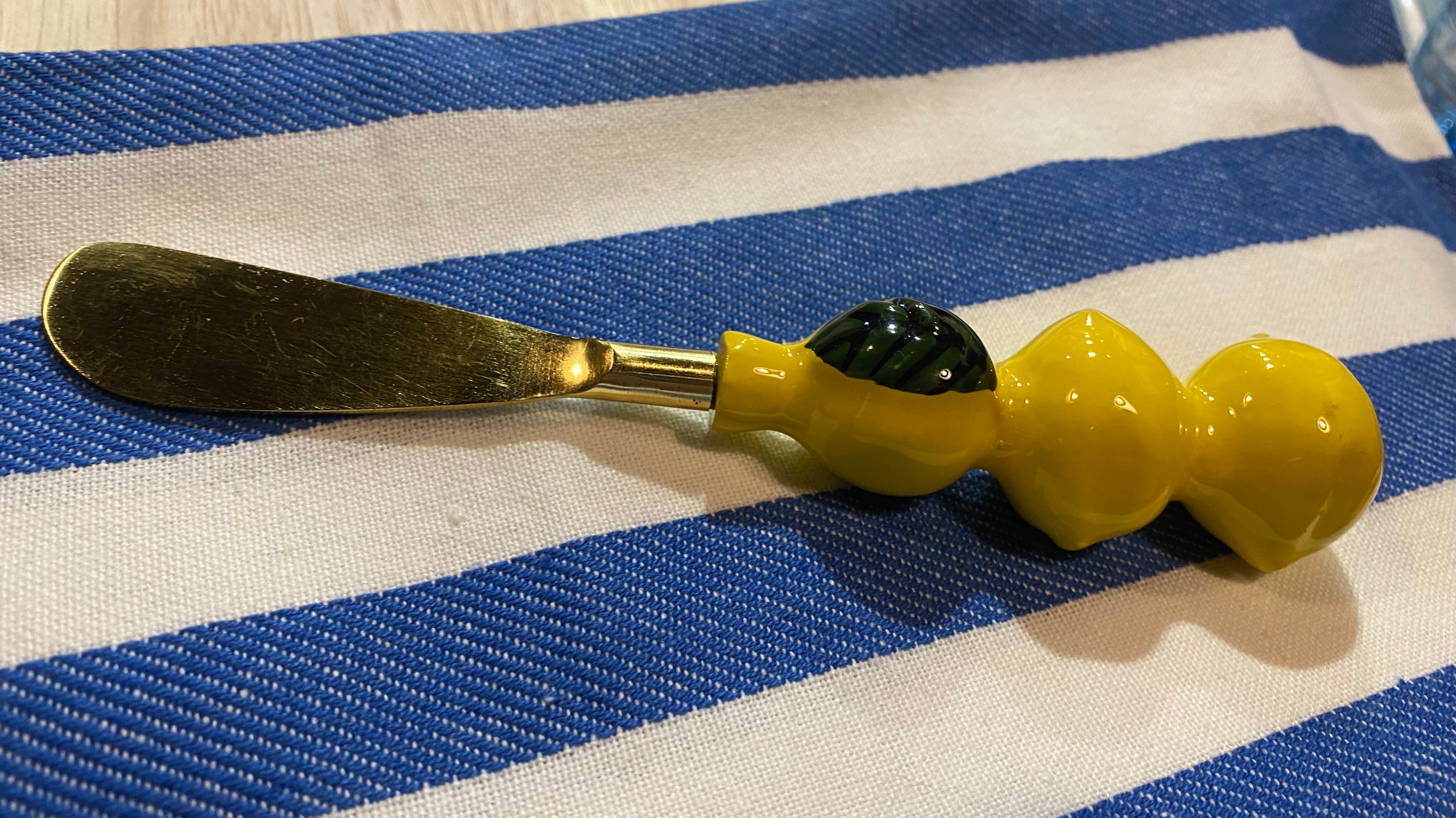 Lemon Cheese Spreader
