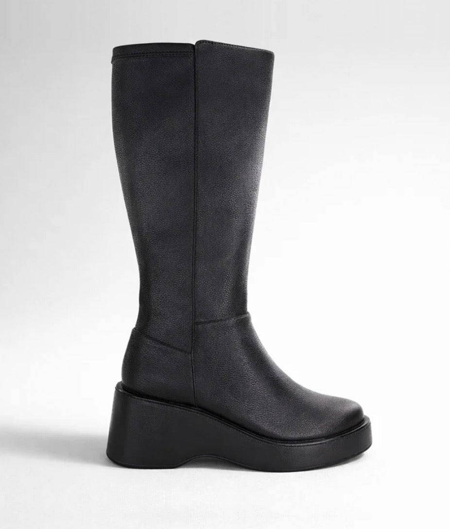 Tamara London Kluse Knee Length Boot | Black
