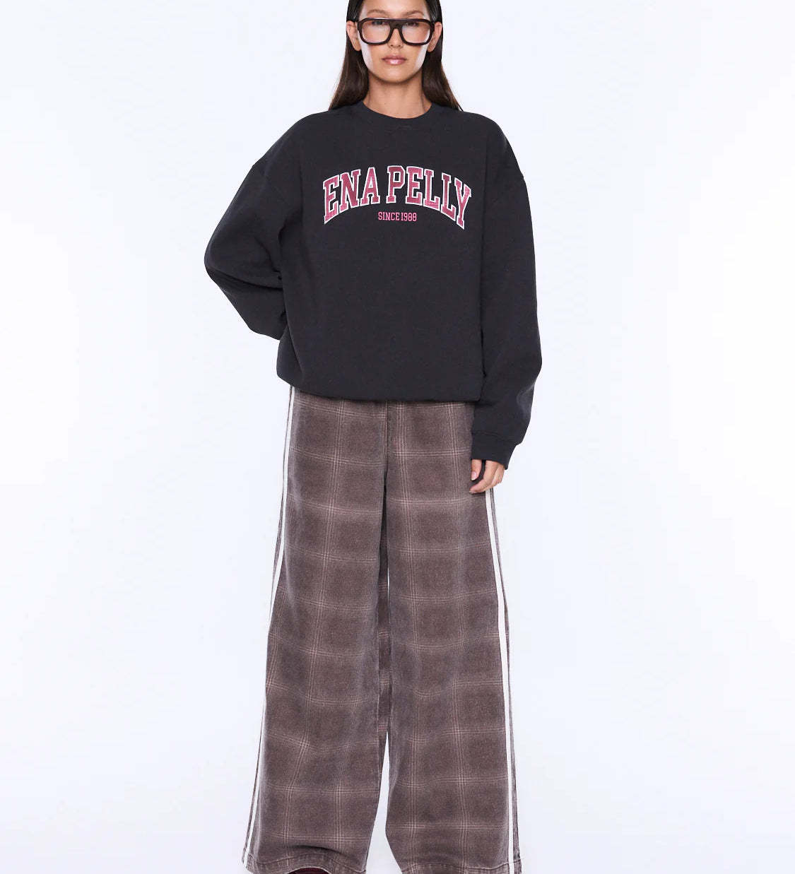 EPQ324100F-928-PHA_002.webp