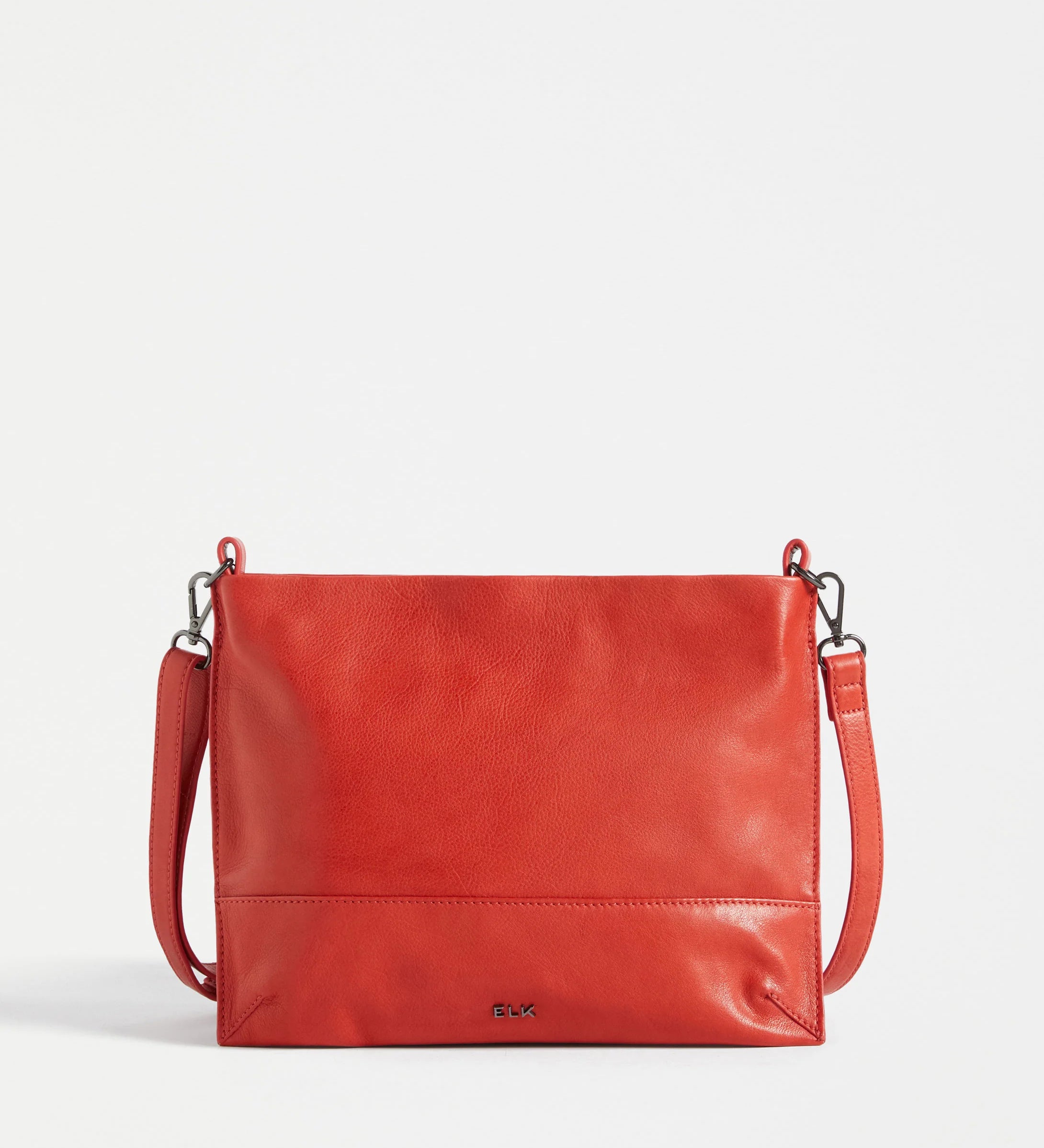 ElkDionnCrossbodyHandBag_Sangriav.webp