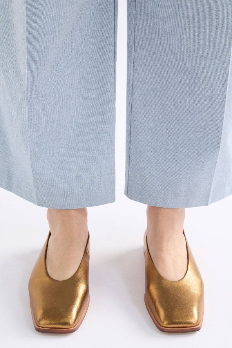 Elk Feldde Flat Shoe | Gold