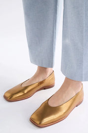 Elk Feldde Flat Shoe | Gold