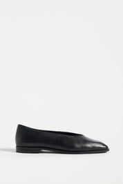 Elk Feldde Flat Shoe | Black