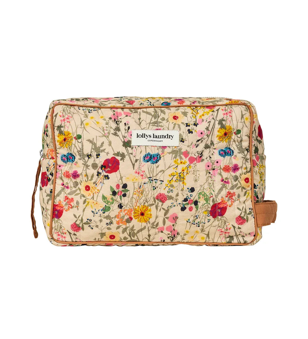 FernLL_Toilettaske-Bag-26241-20087-Blomsterprint-1.webp